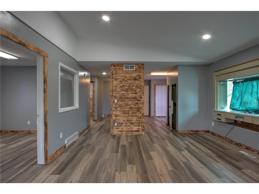 111 4th Avenue S Pease MN 55371 7060980 image2
