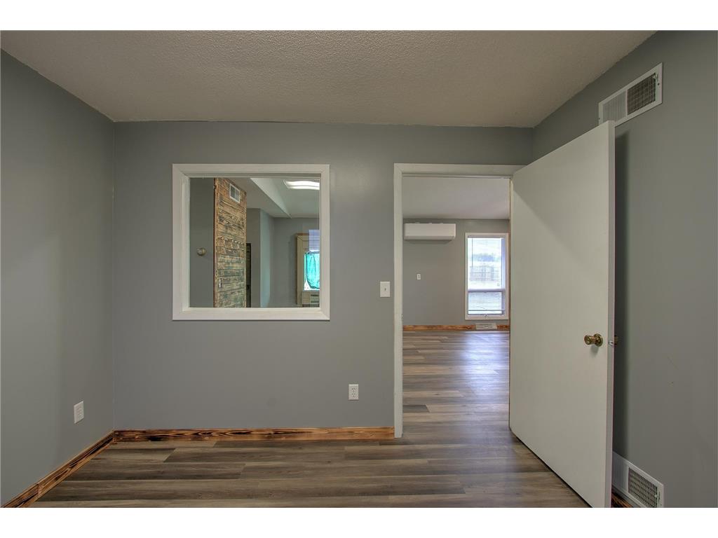 111 4th Avenue S Pease MN 55371 7060980 image5
