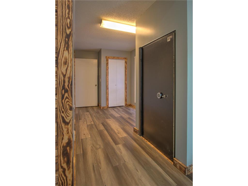111 4th Avenue S Pease MN 55371 7060980 image9