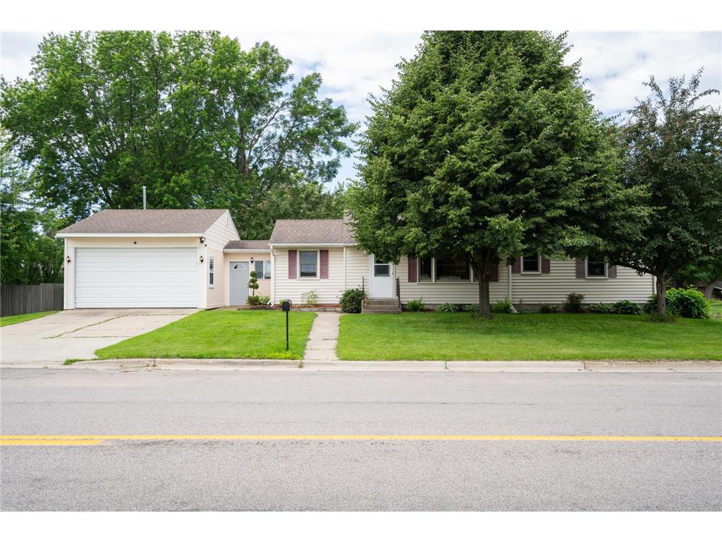 111 4th Street N Grove City MN 56243 6741116 image1