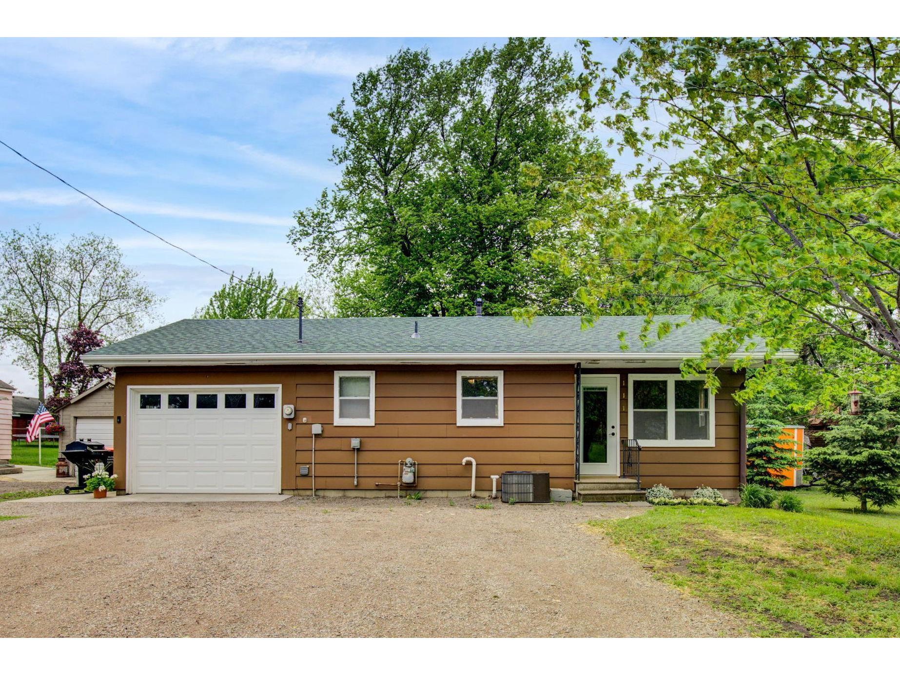 111 4th Street S, Waverly, MN 55390 MLS 5762403 Edina Realty