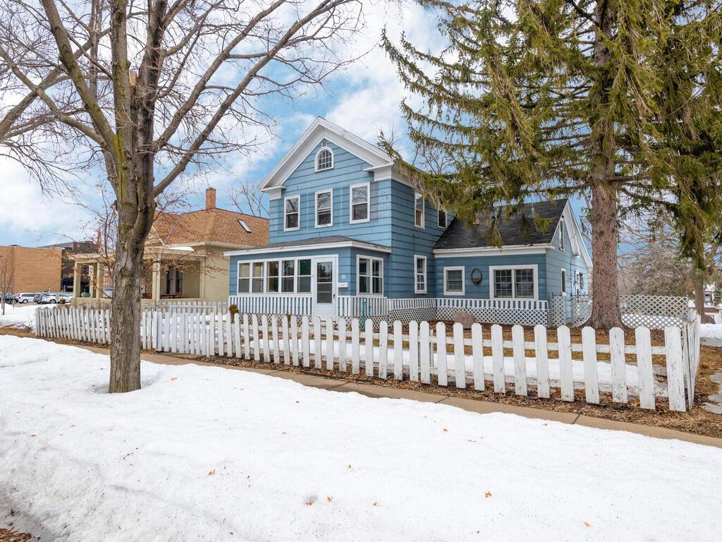 111 5th Avenue E Shakopee MN 55379 6346333 image1