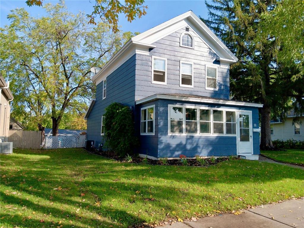 111 5th Avenue E Shakopee MN 55379 6477862 image1