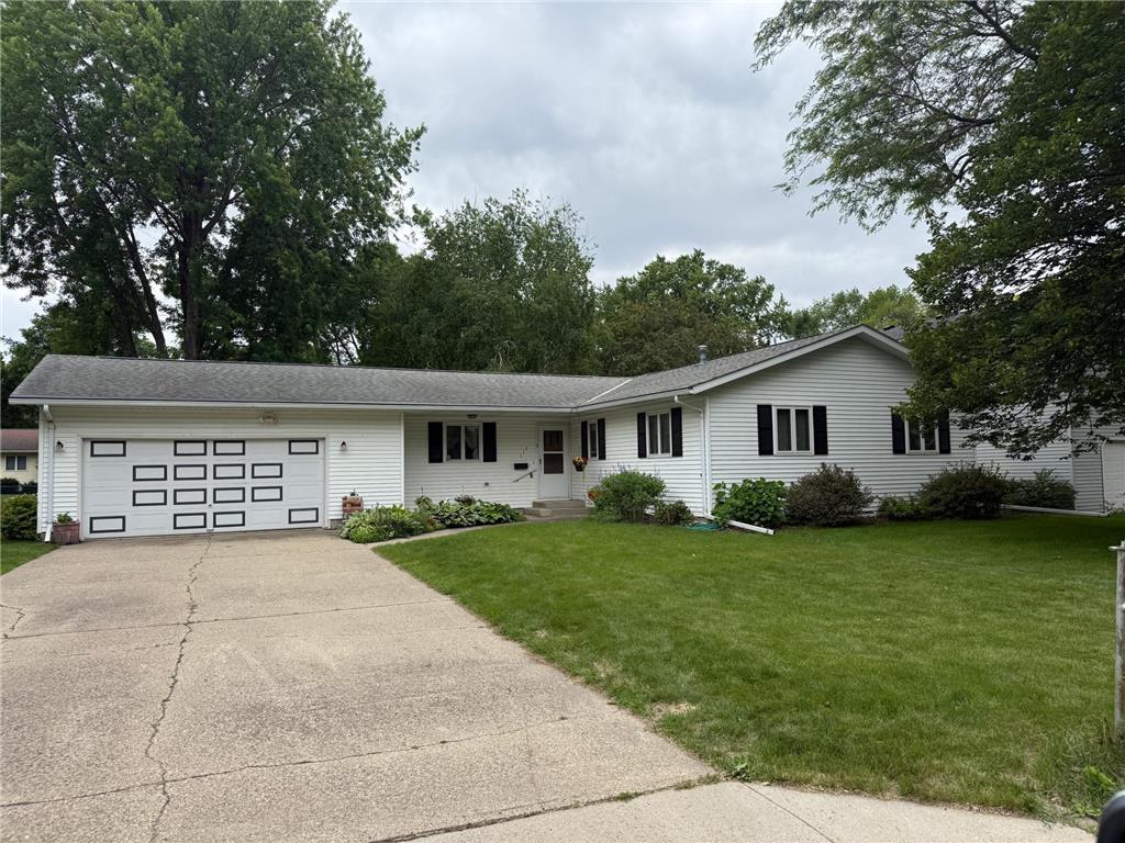 111 Donita Avenue Marshall MN 56258 6730241 image1