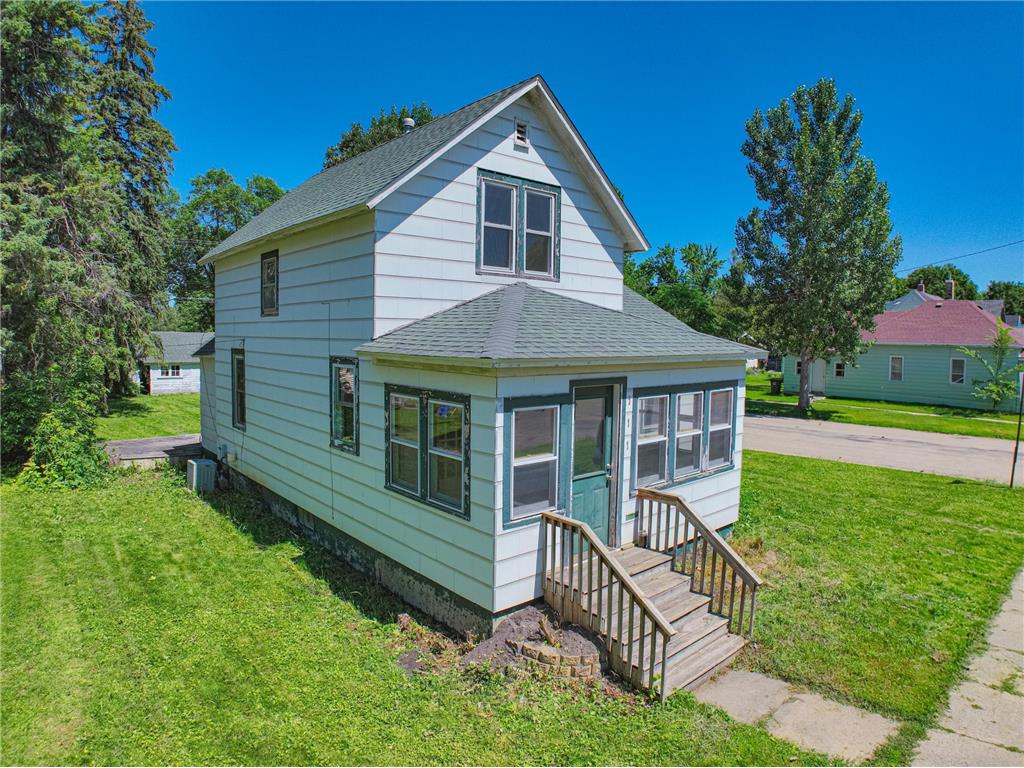 111 E 8th Street Morris MN 56267 6656896 image1
