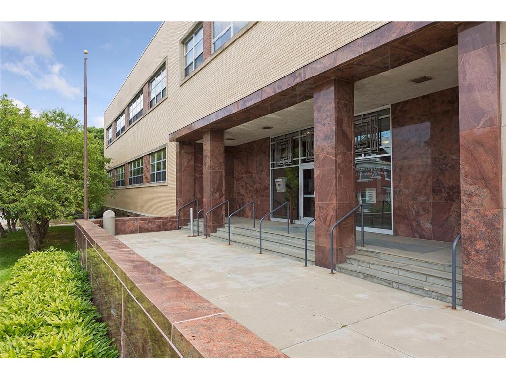 111 E Franklin Avenue #205 Minneapolis MN 55404 7021277 image2