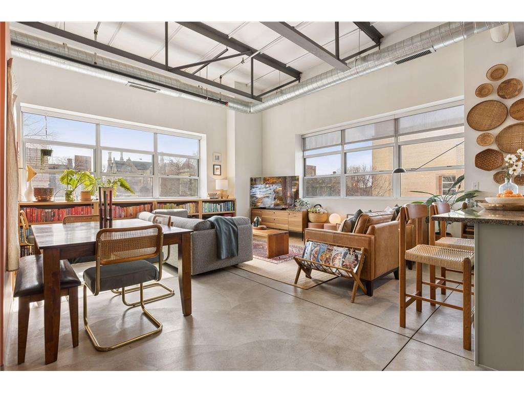 111 E Franklin Avenue #320 Minneapolis MN 55404 7030275 image1