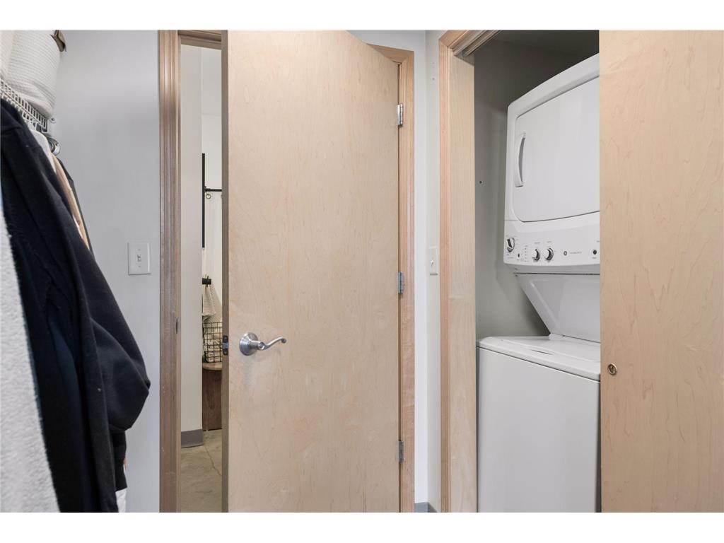 111 E Franklin Avenue #320 Minneapolis MN 55404 7030275 image24