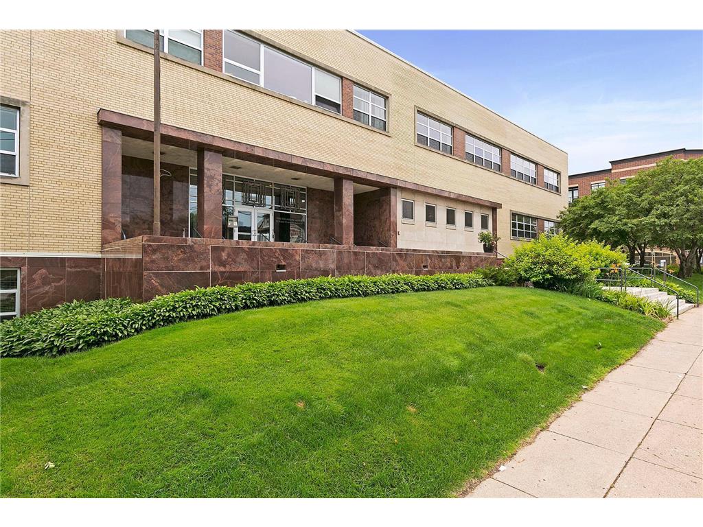 111 E Franklin Avenue #320 Minneapolis MN 55404 7030275 image33