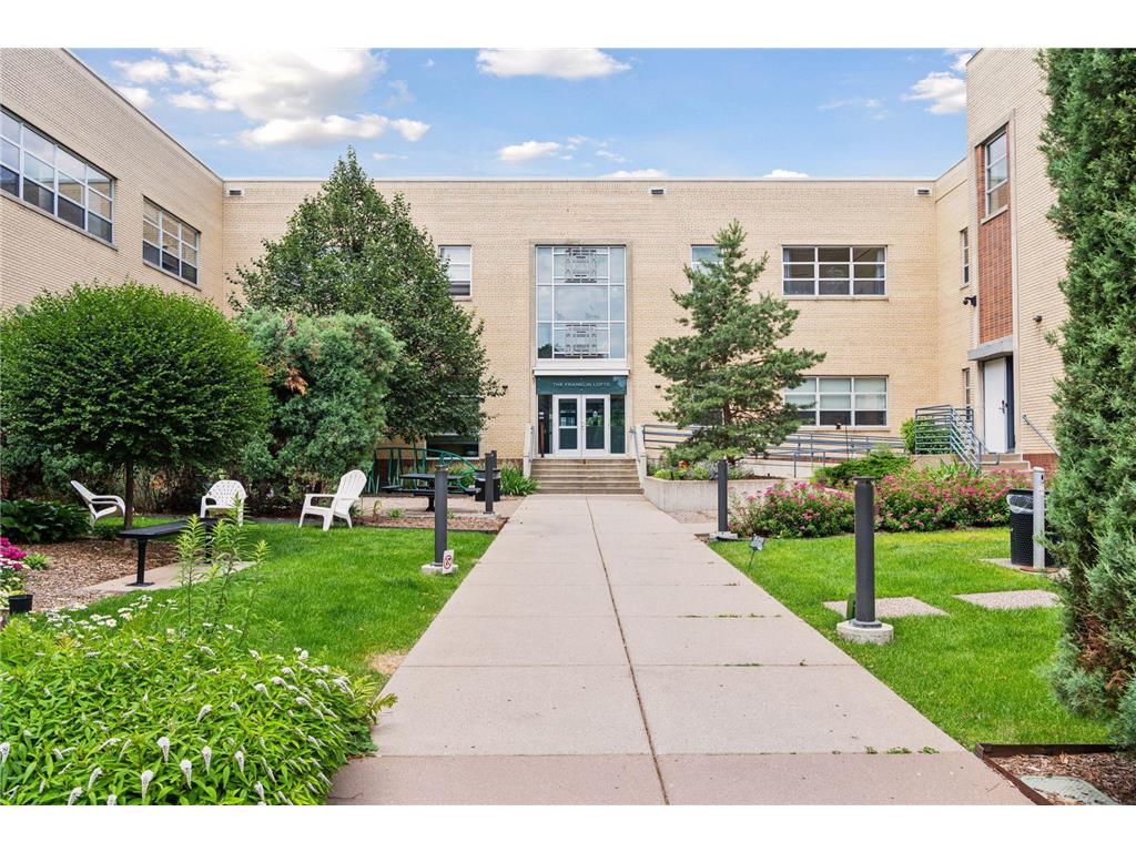 111 E Franklin Avenue #320 Minneapolis MN 55404 7030275 image35