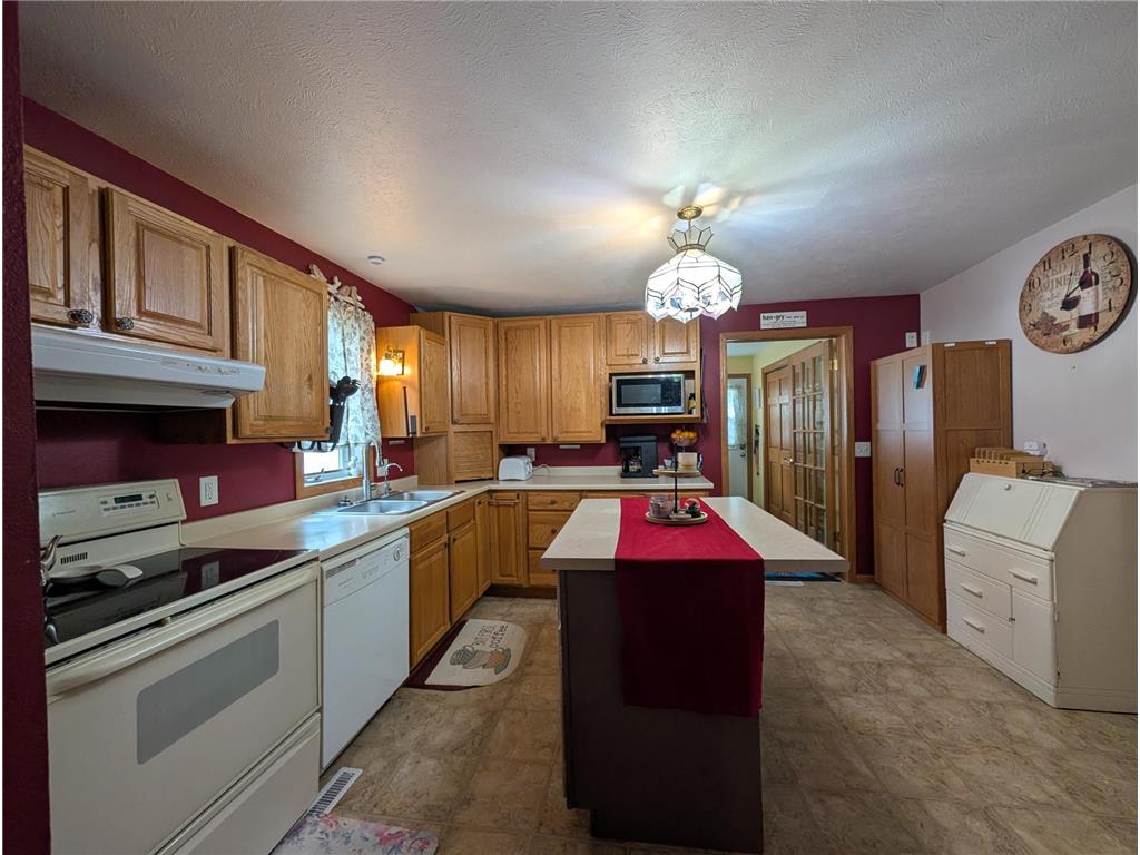 111 E Lyon Street Minneota MN 56264 7100486 image4
