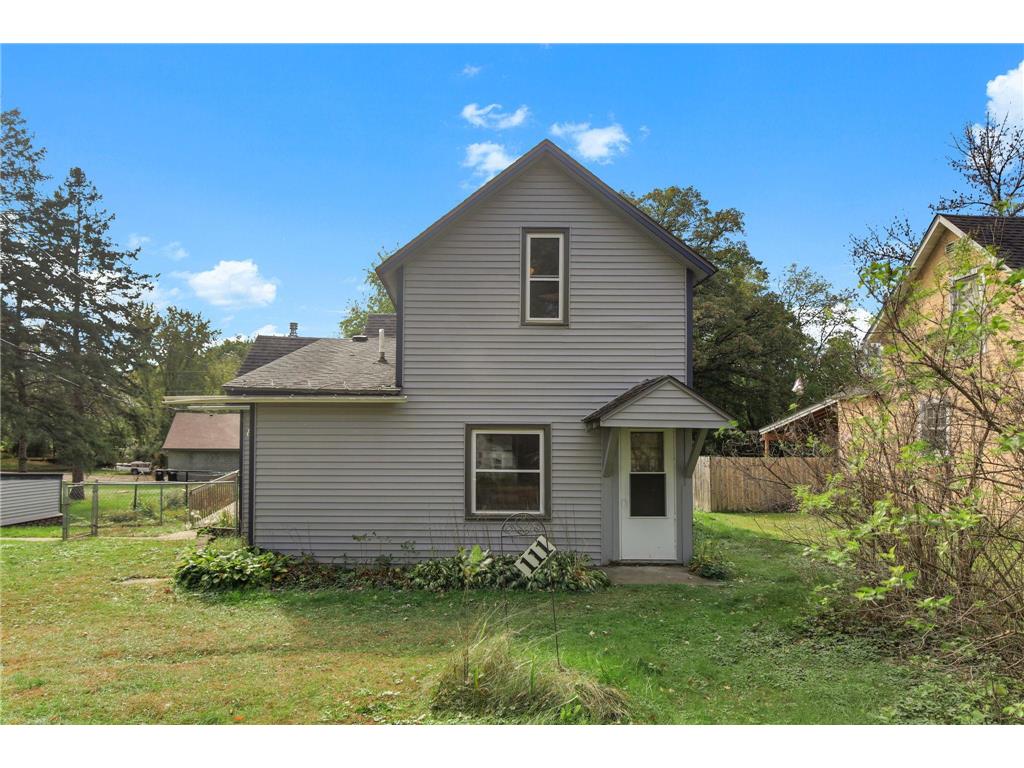 111 Elizabeth Street SW Isanti MN 55040 6801621 image1