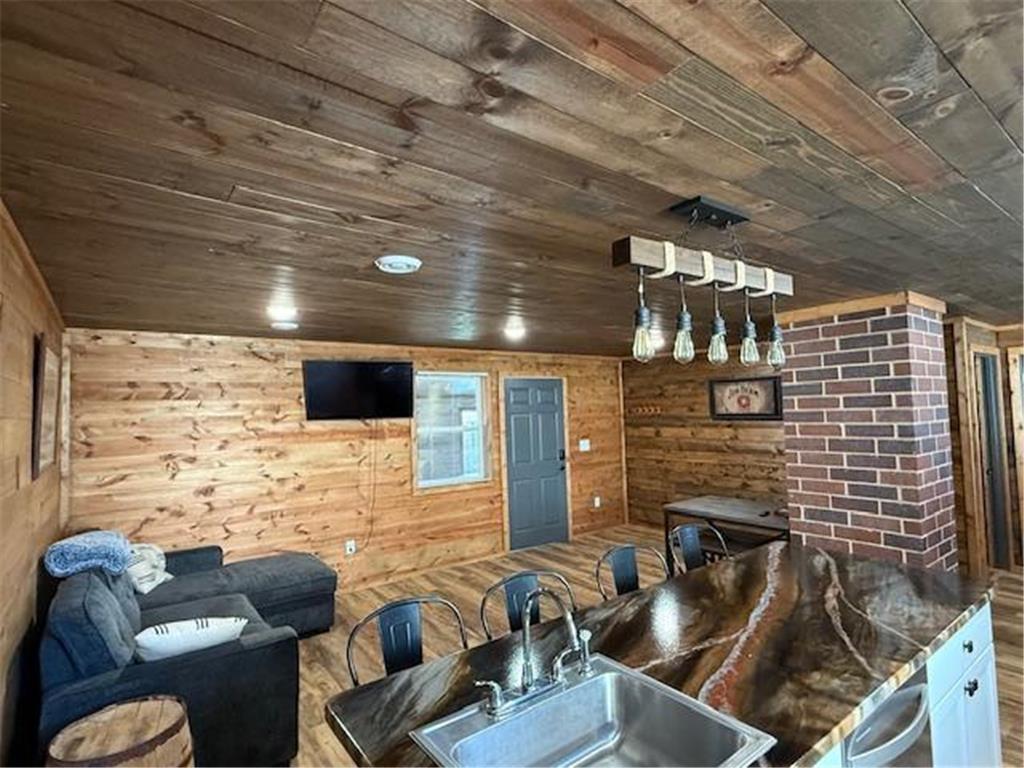 111 Grove Street E Caledonia MN 55921 6789259 image12