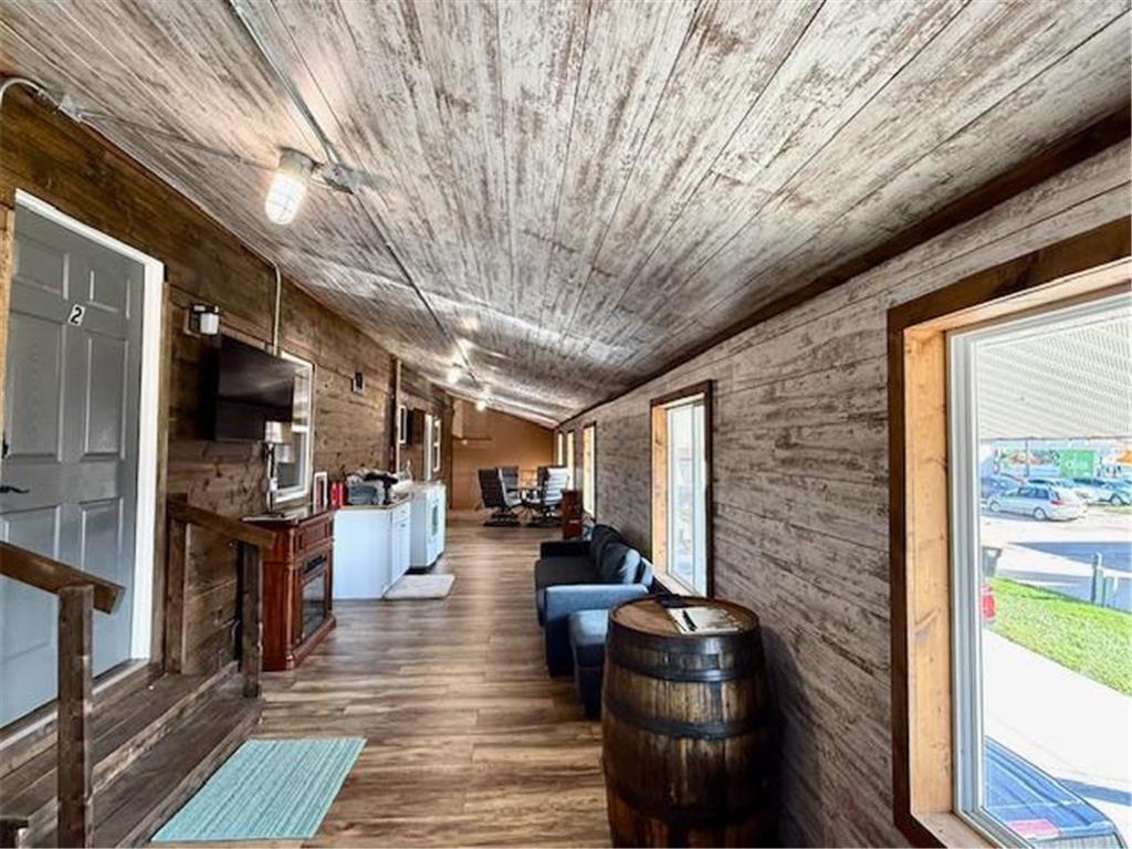 111 Grove Street E Caledonia MN 55921 7079298 image2