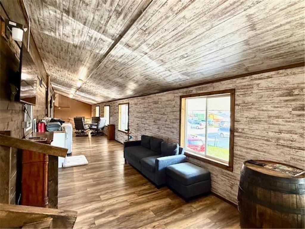 111 Grove Street E Caledonia MN 55921 7079298 image3