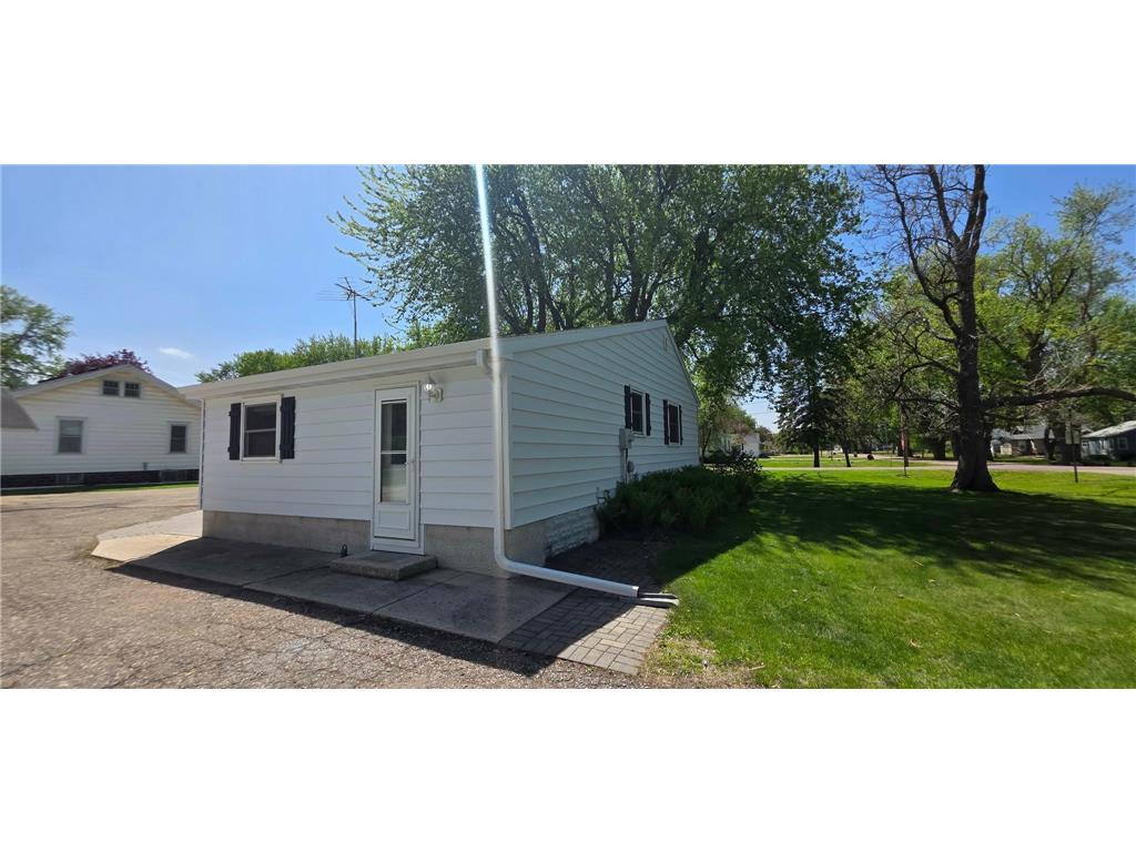 111 Hague Avenue N Hollandale MN 56045 7073743 image18