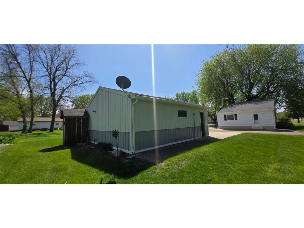 111 Hague Avenue N Hollandale MN 56045 7073743 image20