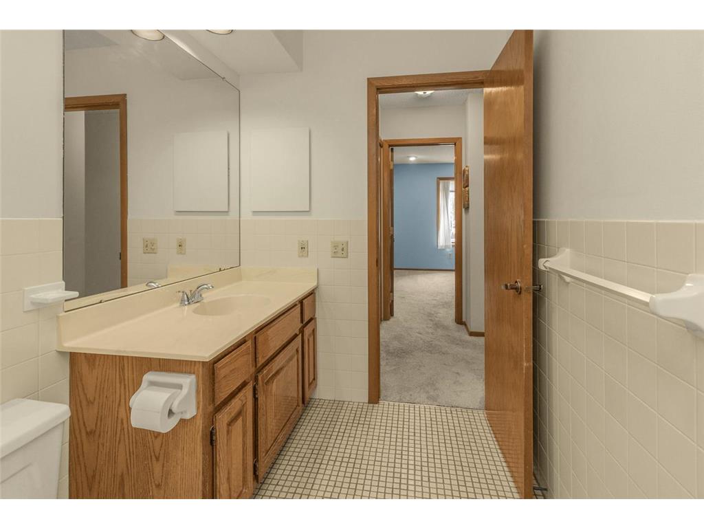 111 Imperial Drive W #101 West Saint Paul MN 55118 7074569 image12