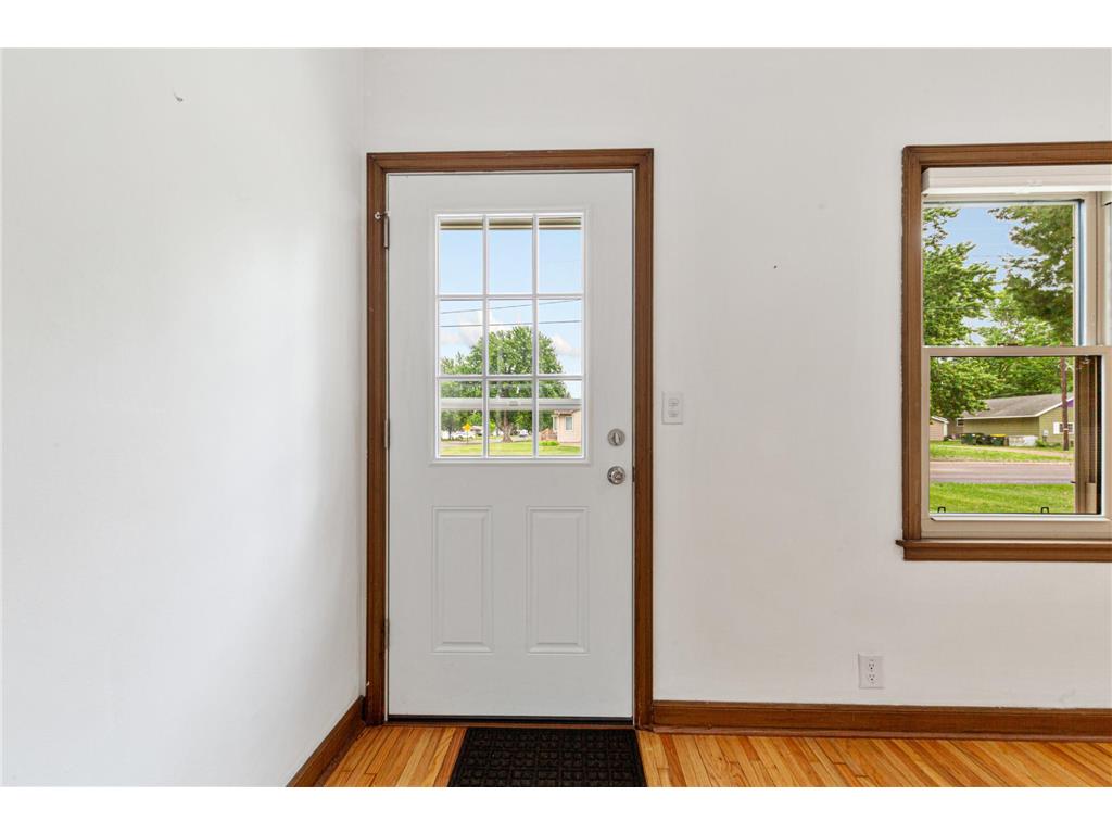 111 Joy Avenue SW Madelia MN 56062 7068184 image18
