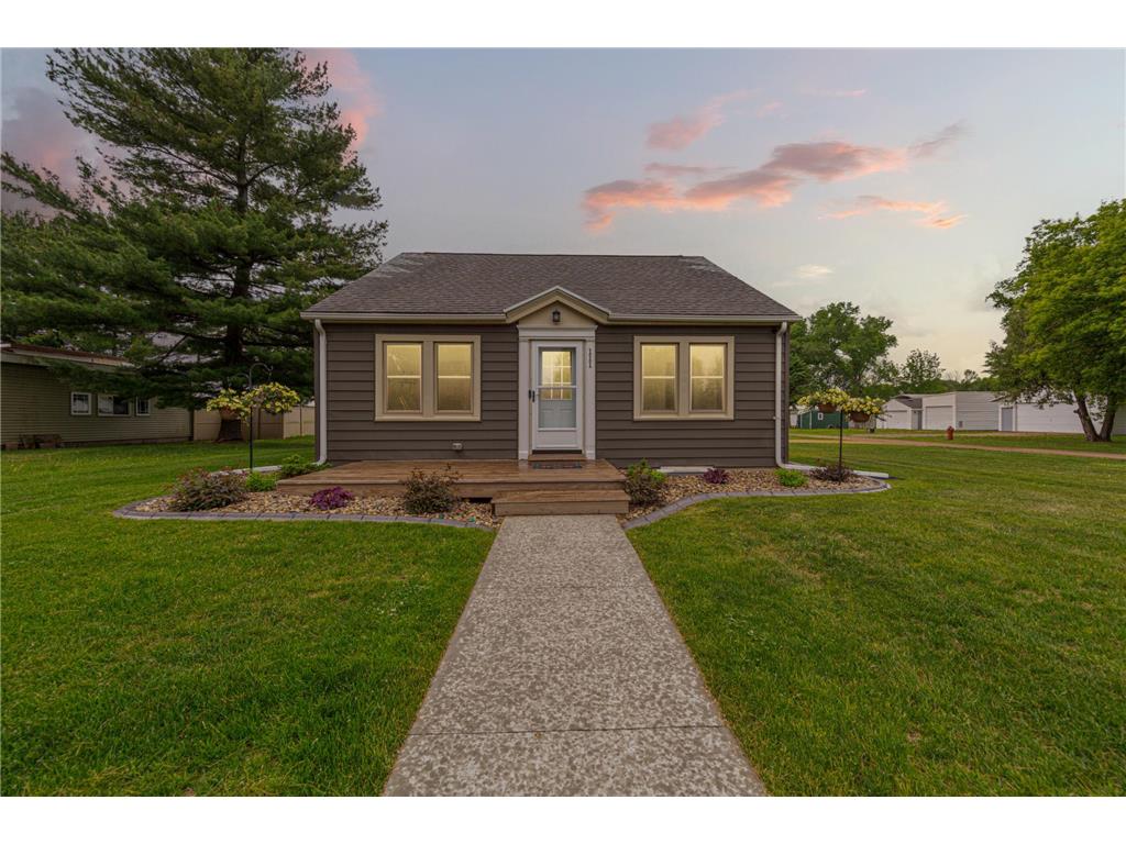 111 Joy Avenue SW Madelia MN 56062 7068184 image24
