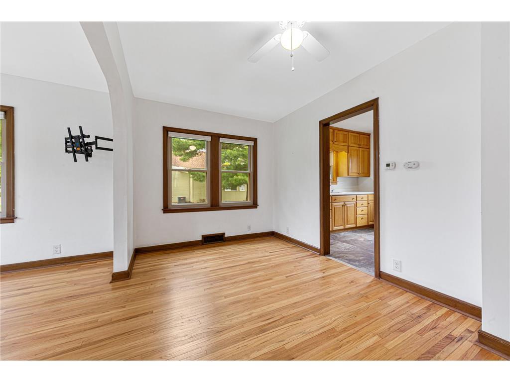 111 Joy Avenue SW Madelia MN 56062 7068184 image5