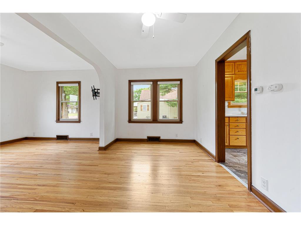 111 Joy Avenue SW Madelia MN 56062 7068184 image6