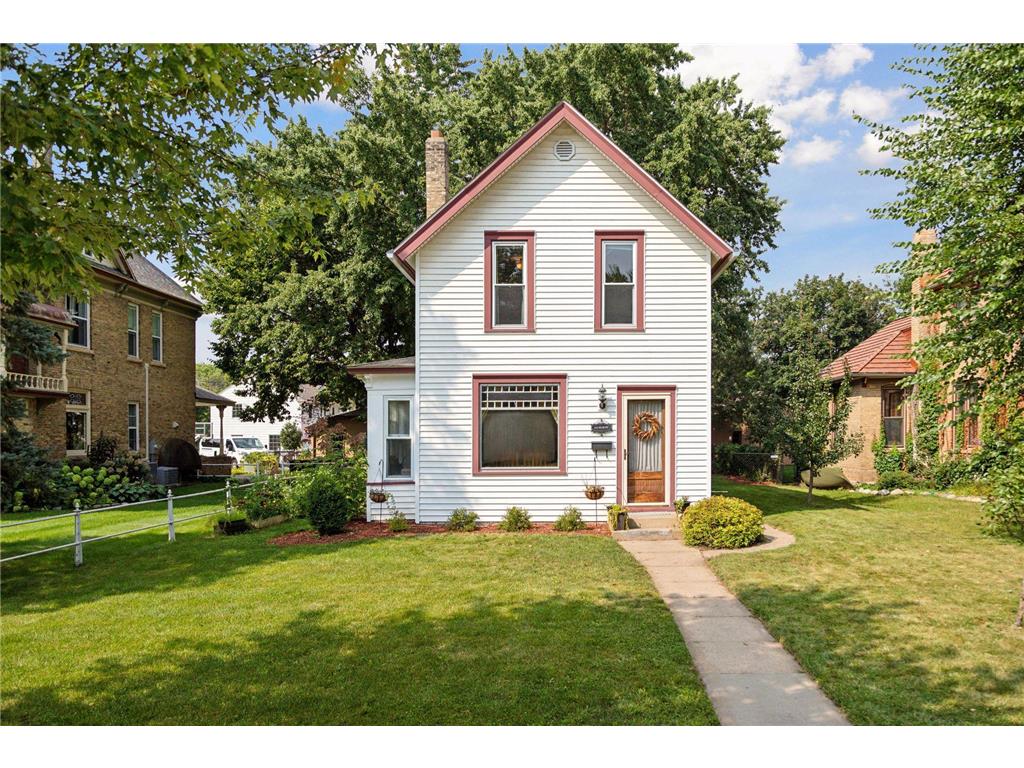 111 N Elm Street Chaska MN 55318 6588052 image1