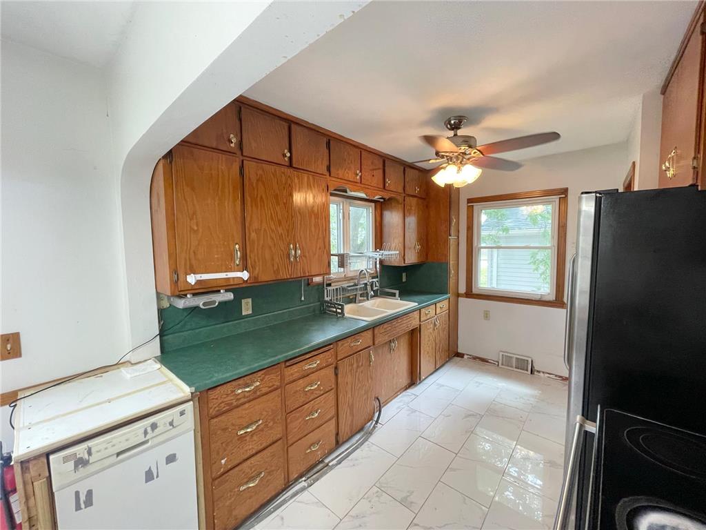 111 N Park Avenue Springfield MN 56087 6728794 image12