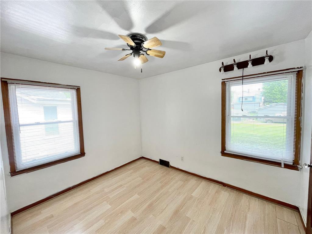 111 N Park Avenue Springfield MN 56087 6728794 image19