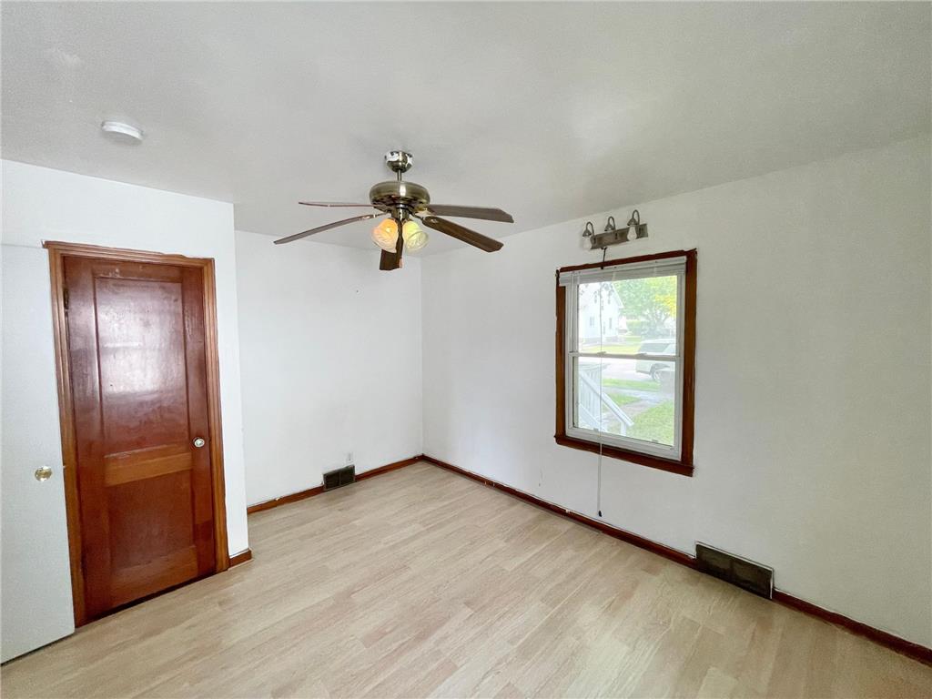 111 N Park Avenue Springfield MN 56087 6728794 image23