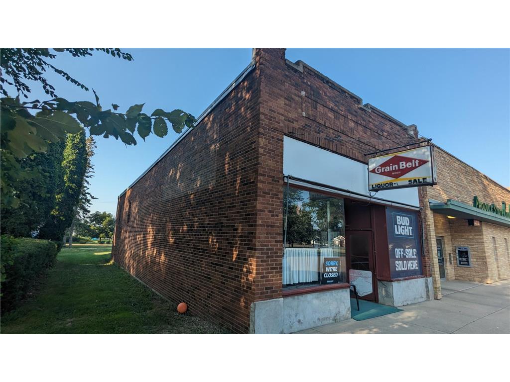 111 Park Avenue W, Hollandale, MN, 56045 MLS 6497874 Edina Realty