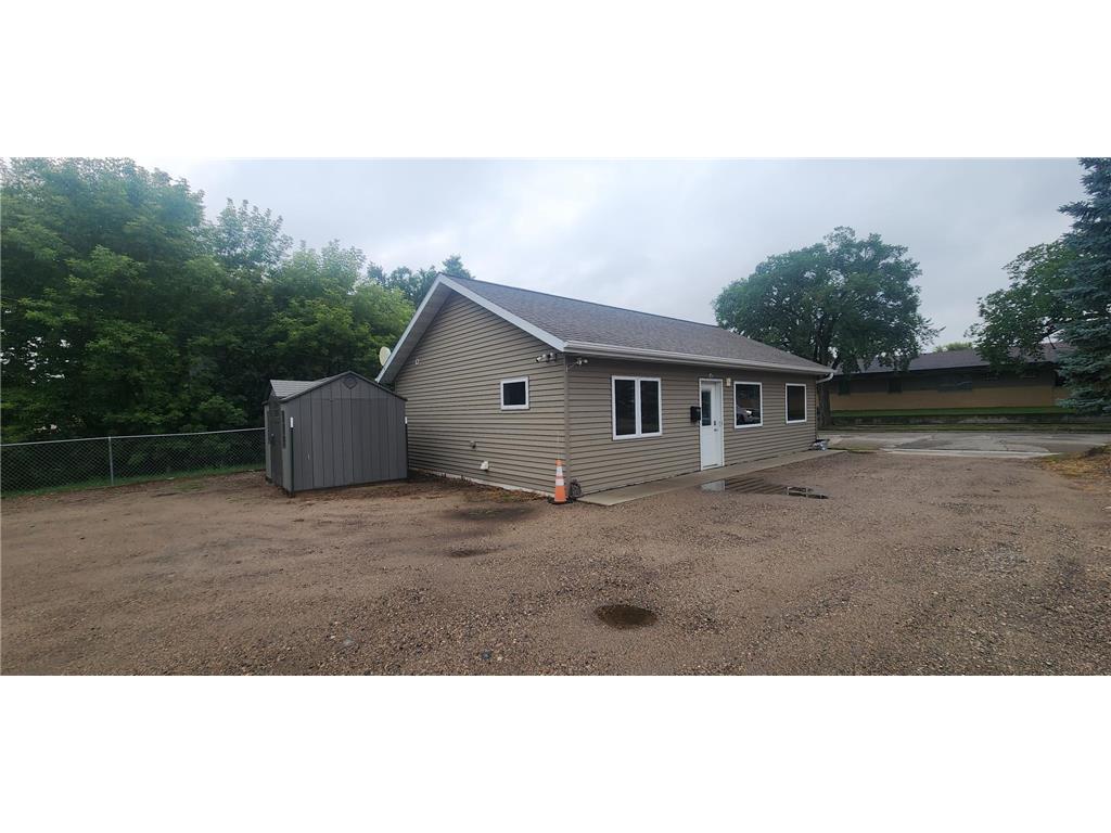 111 Union Street W Detroit Lakes MN 56501 7063987 image9