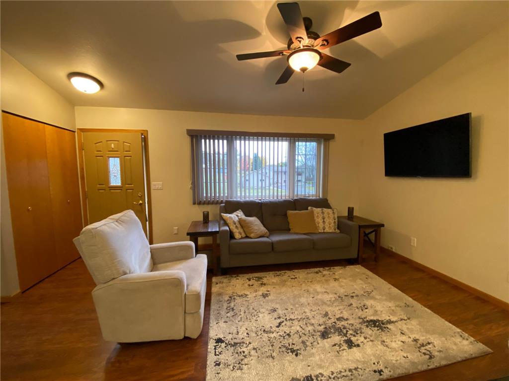 111 W Ridgeview Drive Starbuck MN 56381 6812560 image2