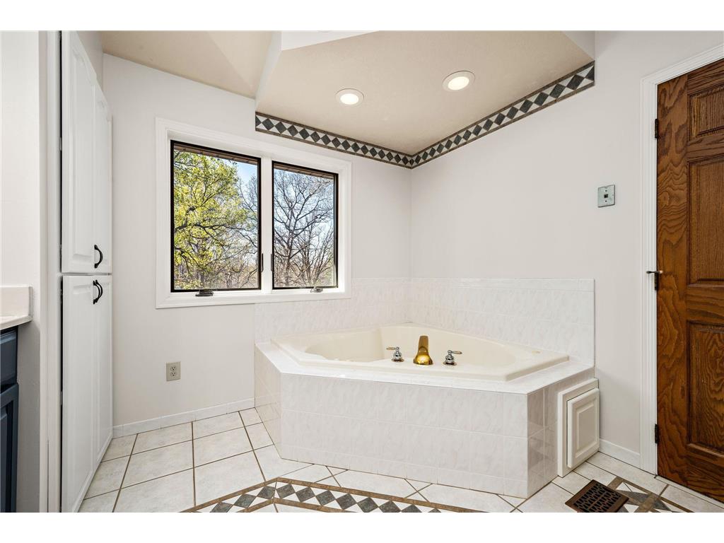 1110 105th Street W Inver Grove Heights MN 55077 7091004 image28