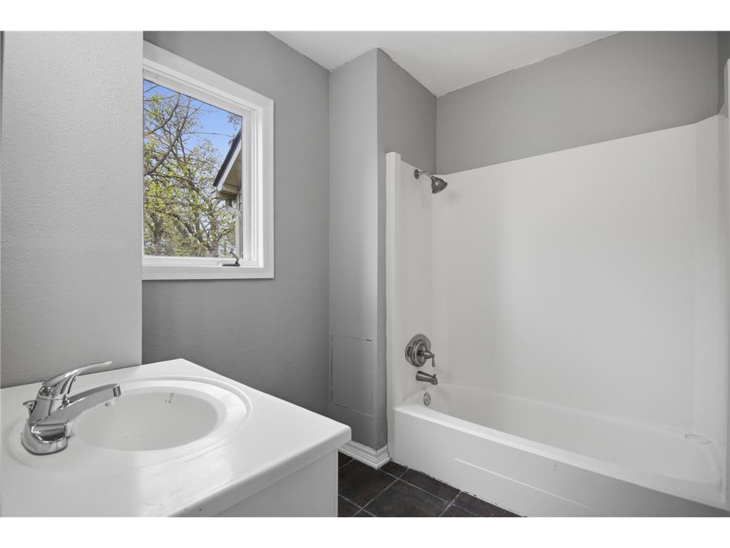1110 5th Avenue NW Austin MN 55912 7069526 image9