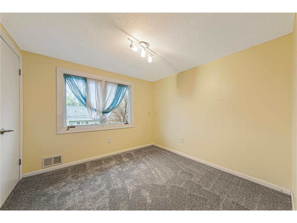 1110 Anderson Drive Mankato MN 56001 7061457 image28
