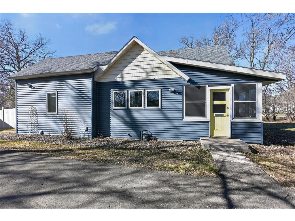 1110 Bryant Street Alexandria MN 56308 7053300 image4