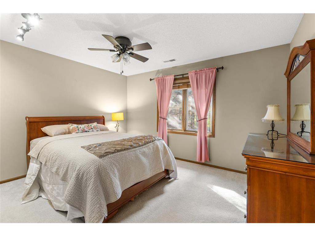 1110 Hollybrook Drive Wayzata MN 55391 6809982 image27