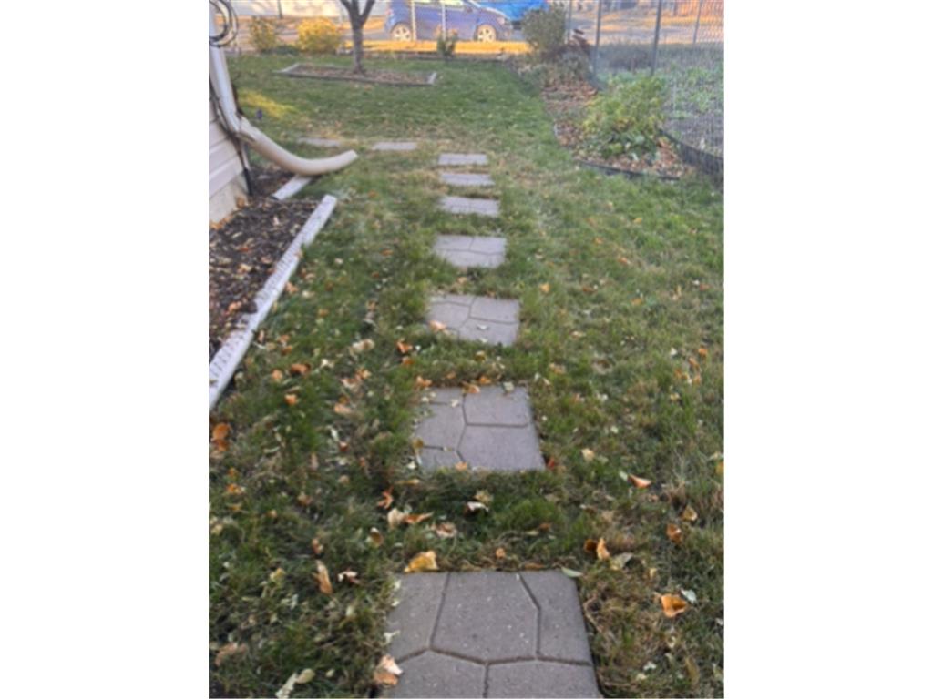 1110 Magnolia Ave Saint Paul MN 55106 7050438 image17