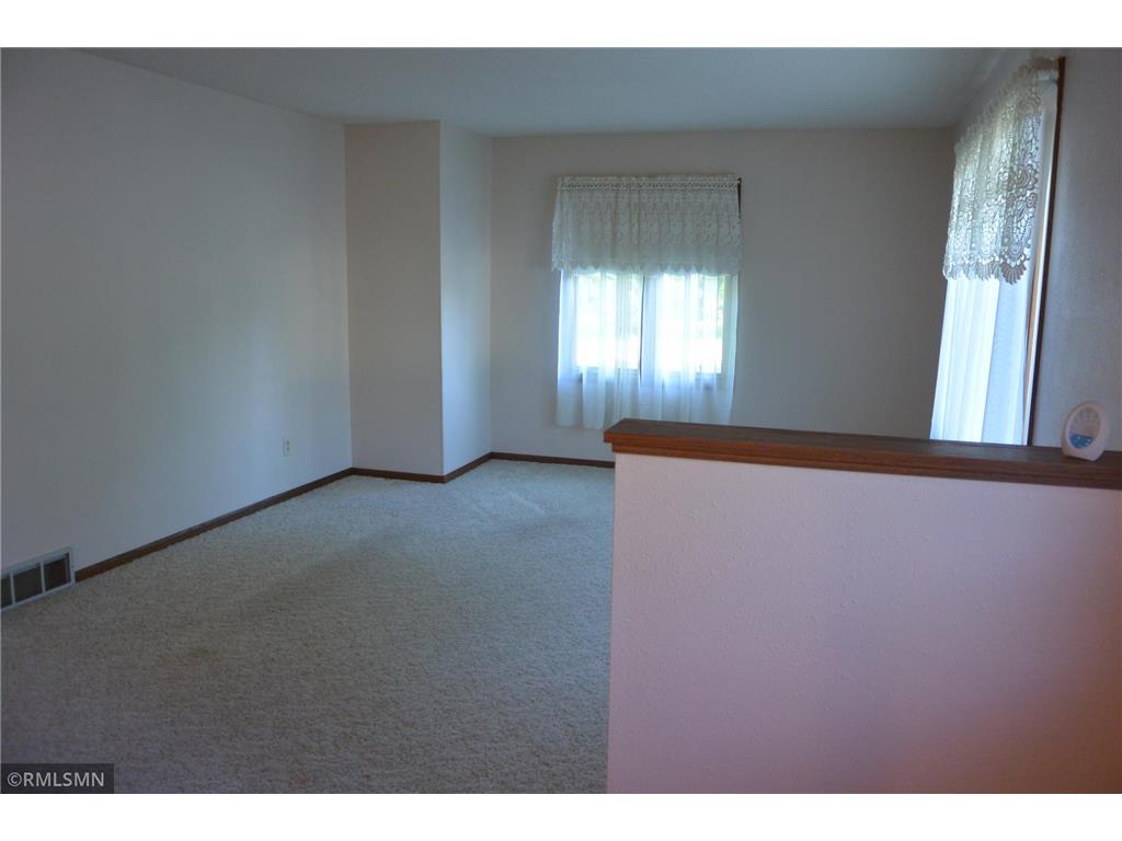 1110 Mcleod Avenue N Glencoe MN 55336 7085309 image11