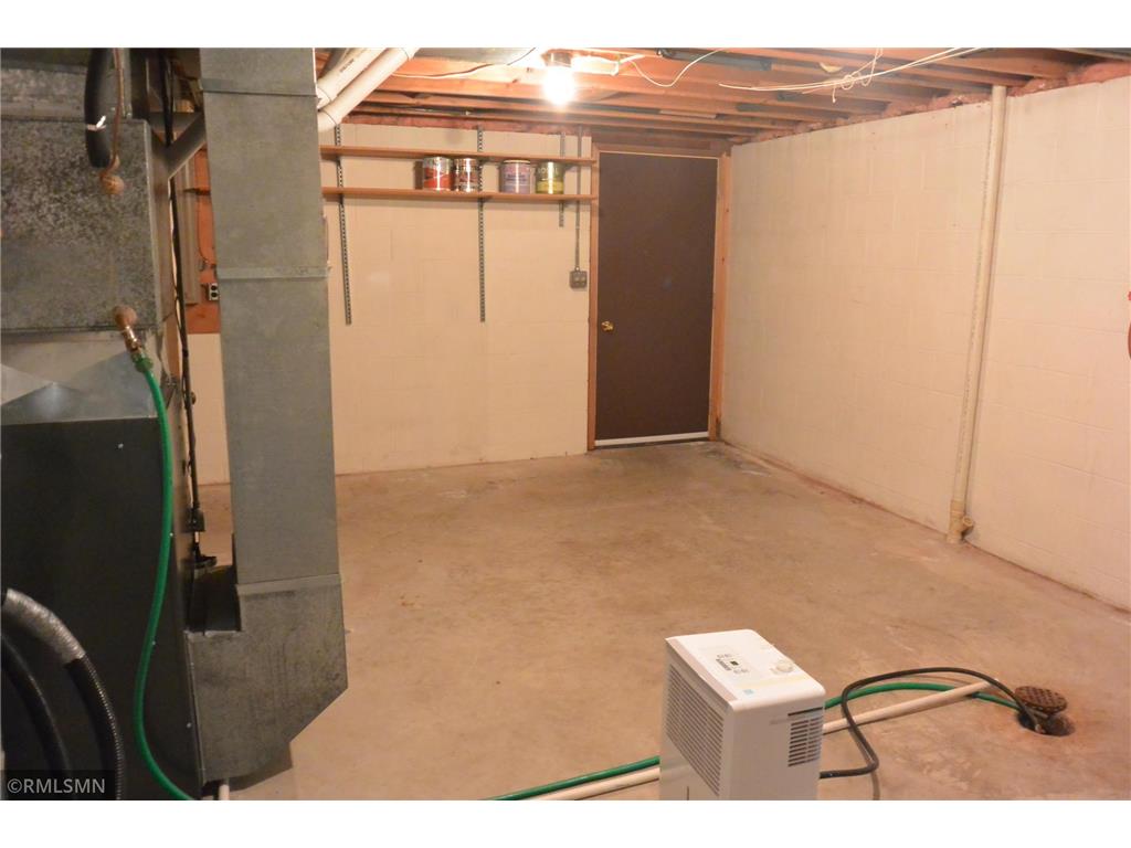 1110 Mcleod Avenue N Glencoe MN 55336 7085309 image24