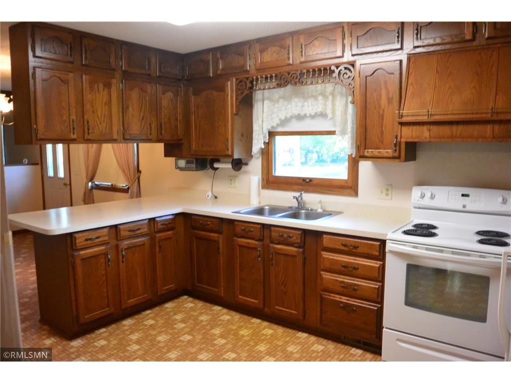 1110 Mcleod Avenue N Glencoe MN 55336 7085309 image6