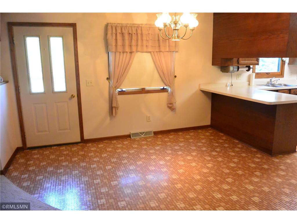 1110 Mcleod Avenue N Glencoe MN 55336 7085309 image8