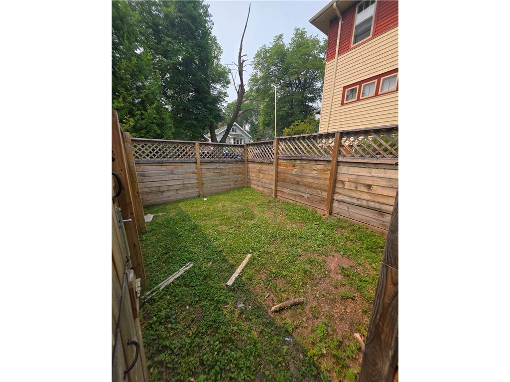1110 N 8th Avenue E Duluth MN 55805 7111276 image12