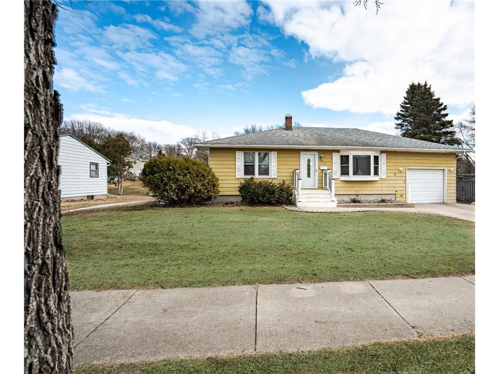 1110 N Broadway Fergus Falls MN 56537 6681968 image1