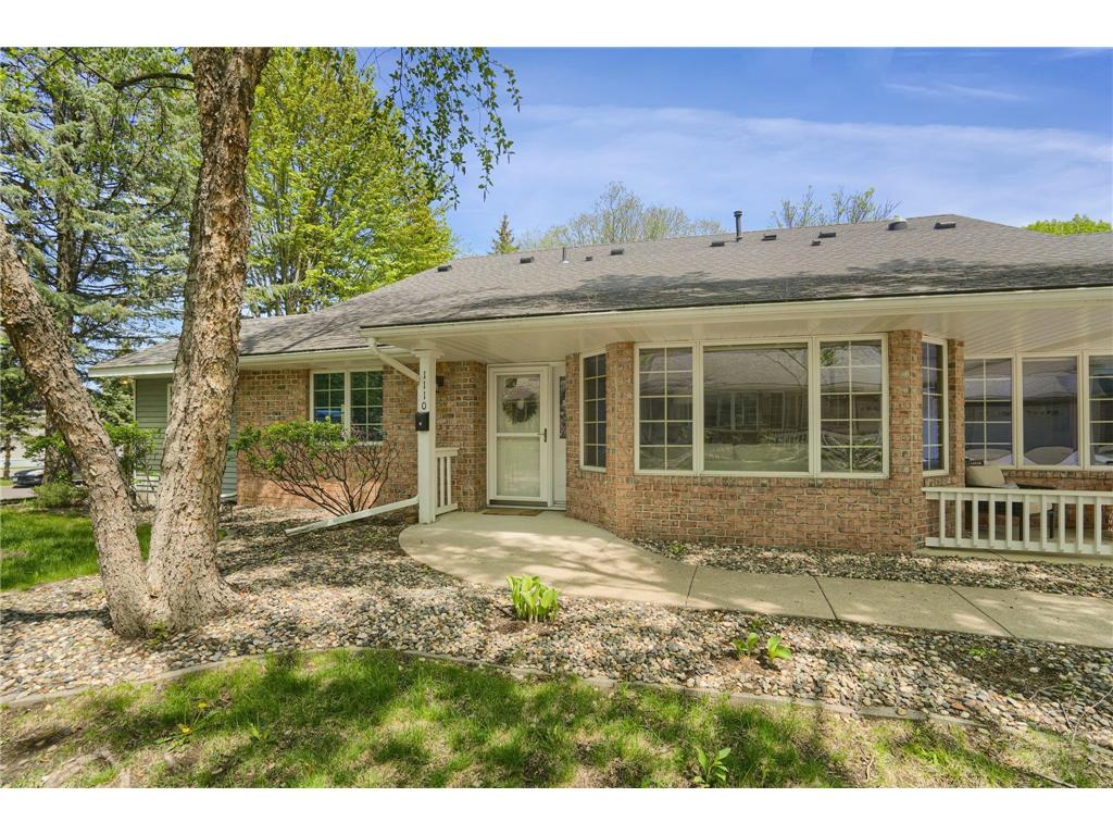 1110 Rose Place Roseville MN 55113 6371872 image1