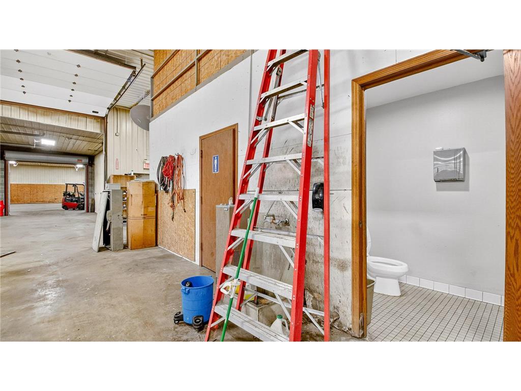 1110 W Center Street Chetek WI 54728 6797929 image18