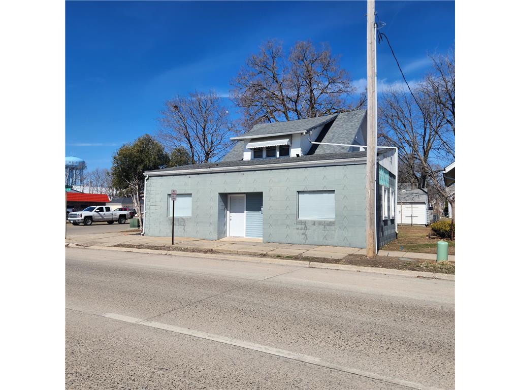 1110 W Oakland Avenue Austin MN 55912 7042144 image1