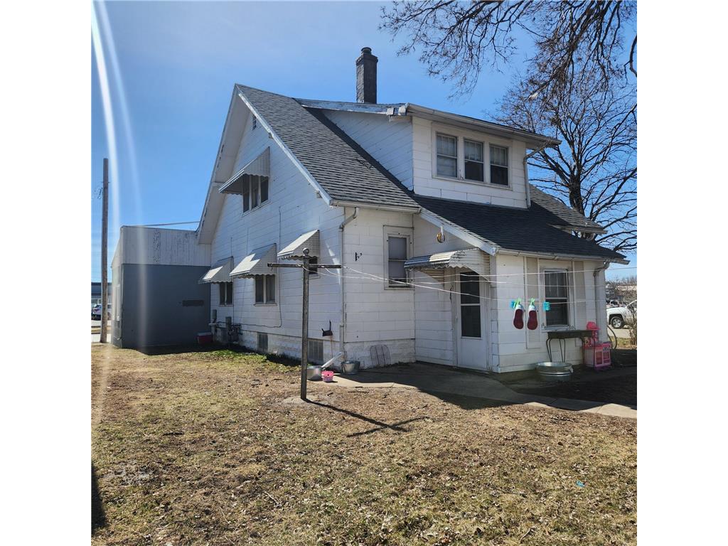 1110 W Oakland Avenue Austin MN 55912 7042144 image8