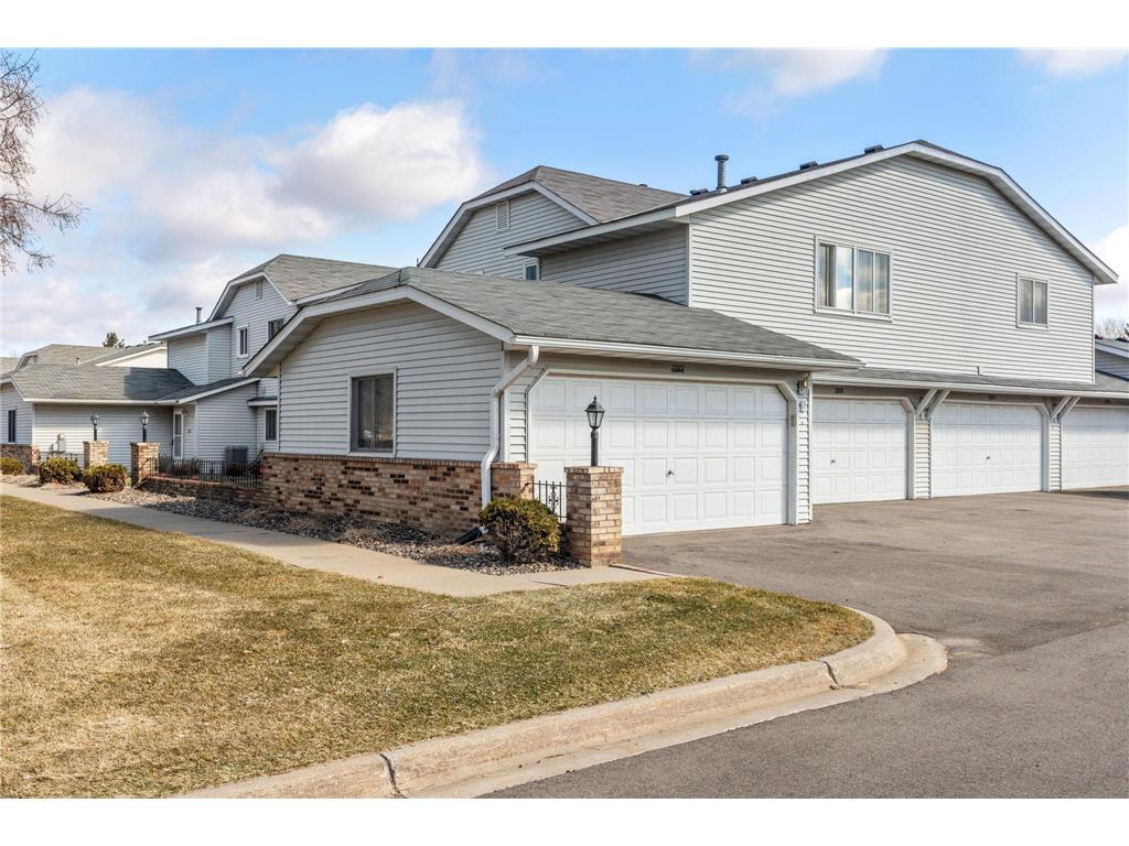 11101 Drake Street NW Coon Rapids MN 55433 7014765 image1